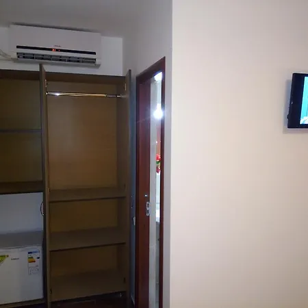 Pensiunea Cristian Гостевой дом