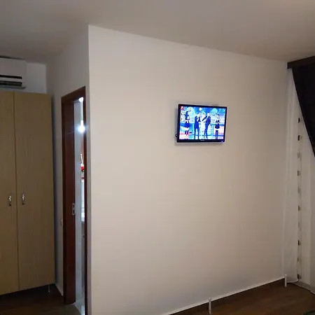 Pensiunea Cristian Гостевой дом 4*