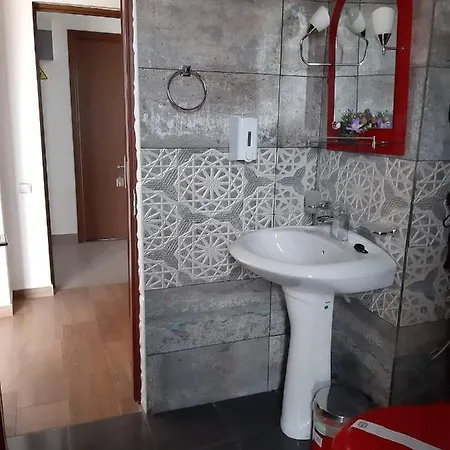 Pensiunea Cristian 4* Текиргьол